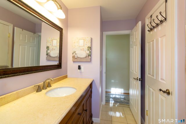 23 Button Road, Shelton, CT 06484