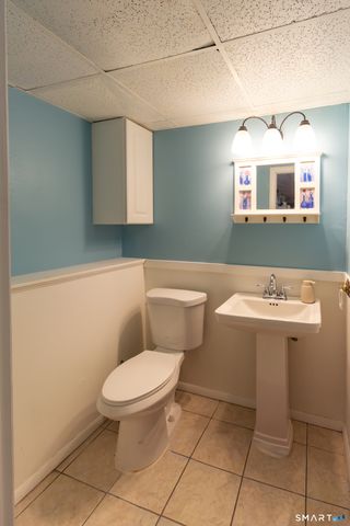 23 Button Road, Shelton, CT 06484