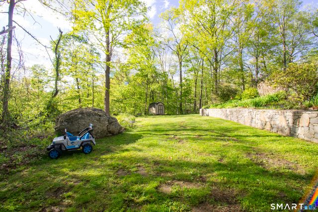 23 Button Road, Shelton, CT 06484