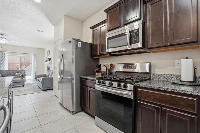 4433 Golden Eagle Loop NE, Rio Rancho, NM 87144