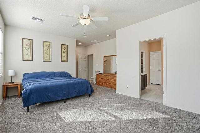 4433 Golden Eagle Loop NE, Rio Rancho, NM 87144