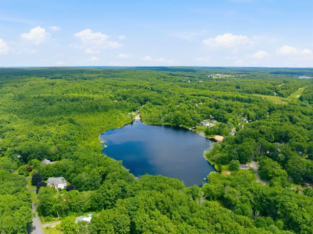 147 Bypass 28, Derry, NH 03038
