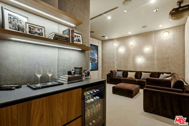738 N Harper Avenue, Los Angeles, CA 90046