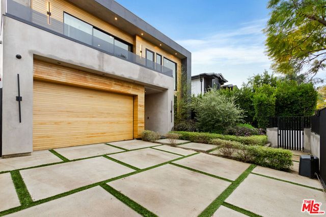 738 N Harper Avenue, Los Angeles, CA 90046