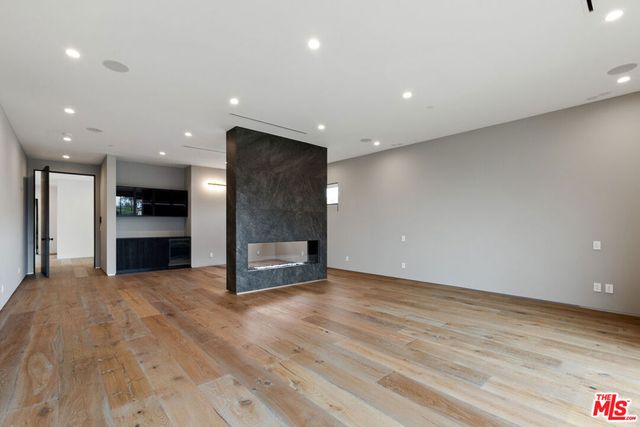 738 N Harper Avenue, Los Angeles, CA 90046