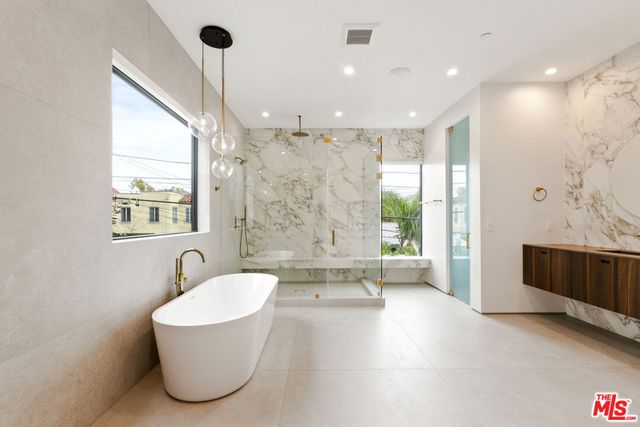 738 N Harper Avenue, Los Angeles, CA 90046