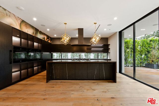 738 N Harper Avenue, Los Angeles, CA 90046