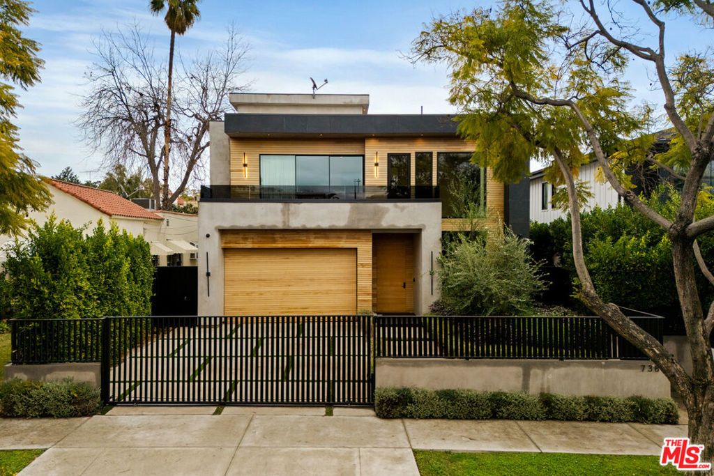 738 N Harper Avenue, Los Angeles, CA 90046