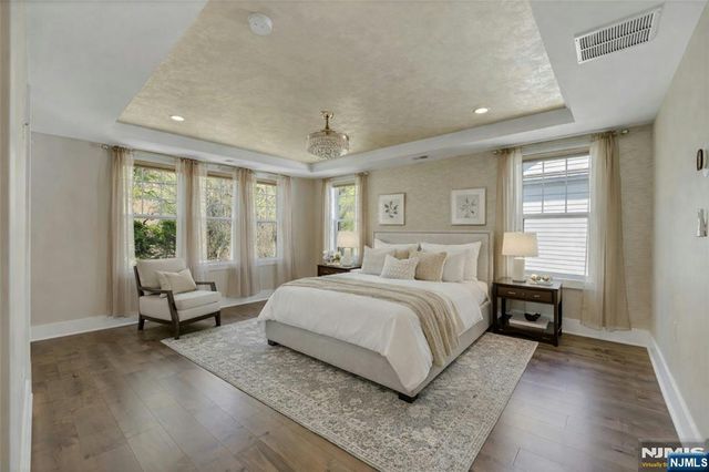 33 Cranberry Lane 17, Montvale, NJ 07645