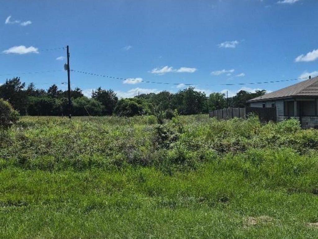 Lot 10 BLK 417 Cemetery Road, Hempstead, TX 77445