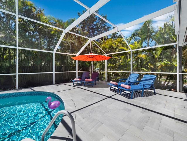 622 TROPICAL CIRCLE, Sarasota, FL 34242