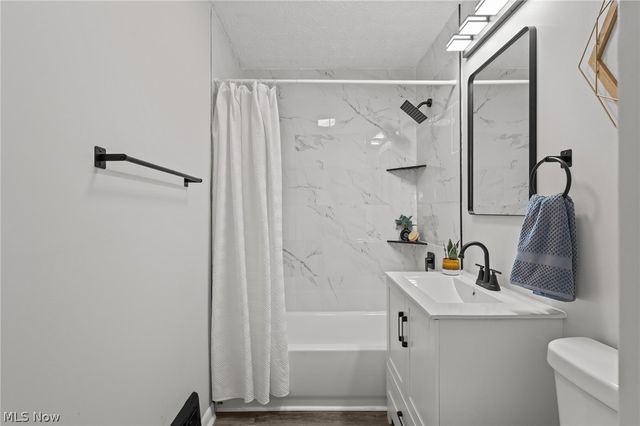 2127 Quayle Drive, Akron, OH 44312