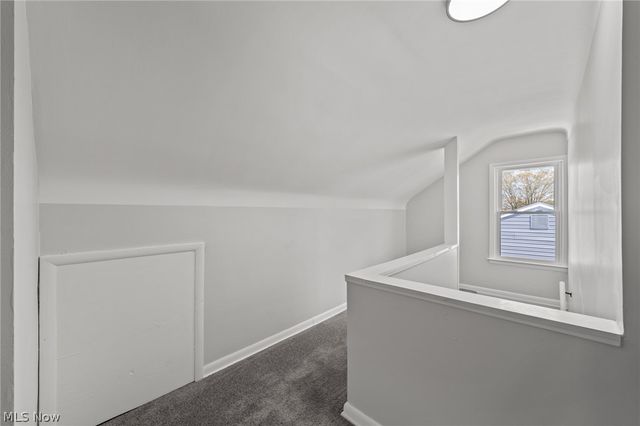 2127 Quayle Drive, Akron, OH 44312