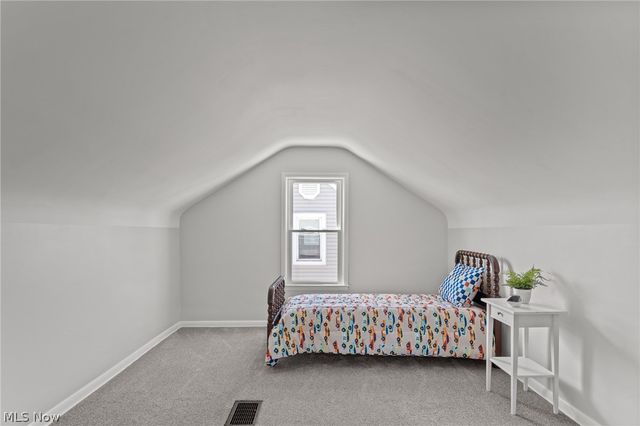 2127 Quayle Drive, Akron, OH 44312