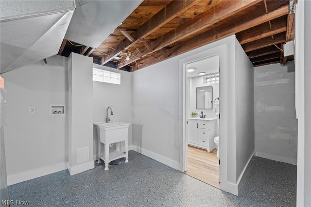 2127 Quayle Drive, Akron, OH 44312