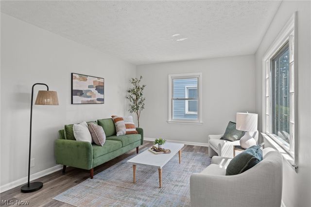 2127 Quayle Drive, Akron, OH 44312