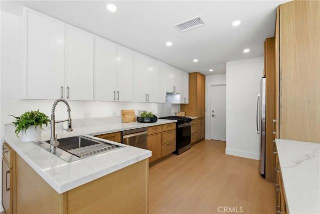 41 Seton Rd, Irvine, CA 92612