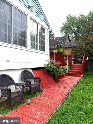 21 GLENMORE AVE, Baltimore, MD 21206