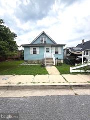 21 GLENMORE AVE, Baltimore, MD 21206