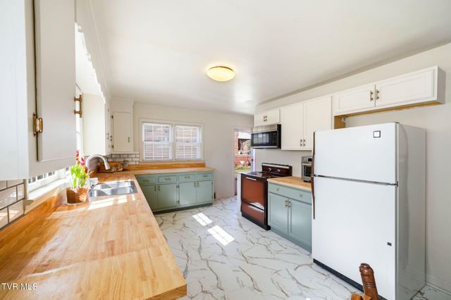 213 Manville Road, Gate City, VA 24251