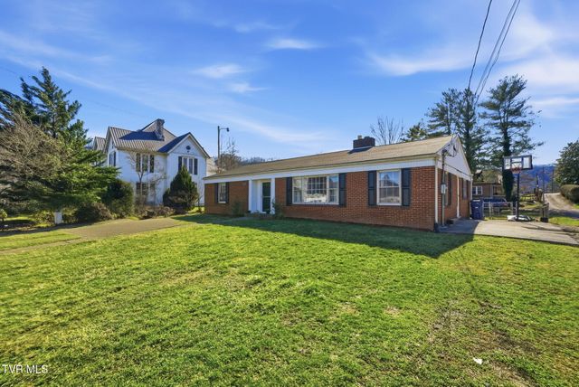 213 Manville Road, Gate City, VA 24251