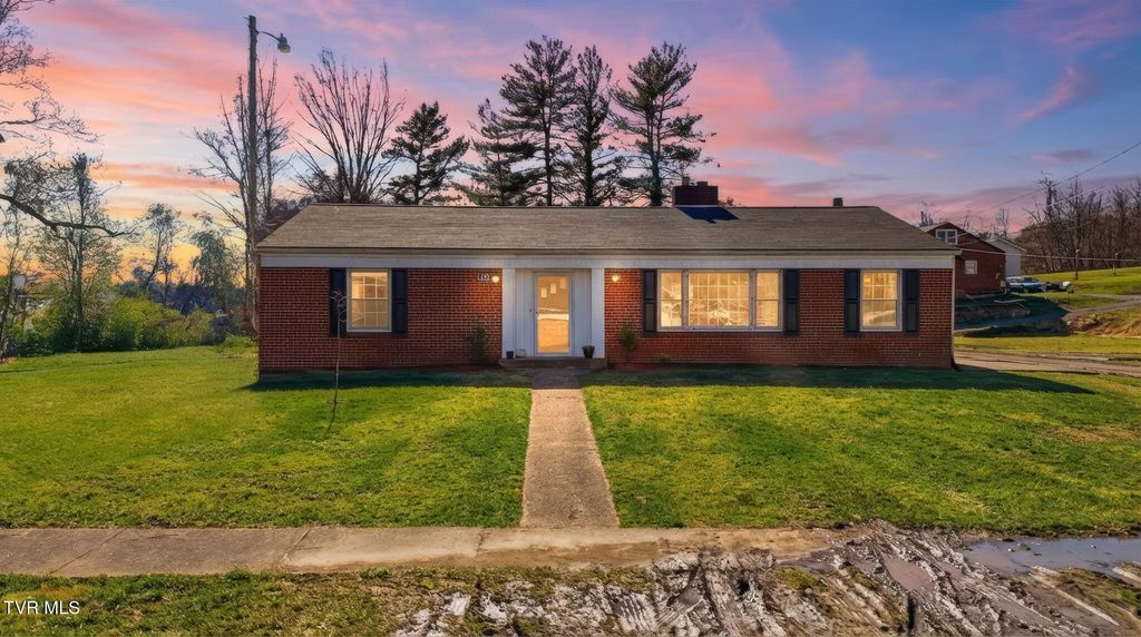 213 Manville Road, Gate City, VA 24251