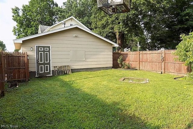 3002 9th Street SW, Canton, OH 44710
