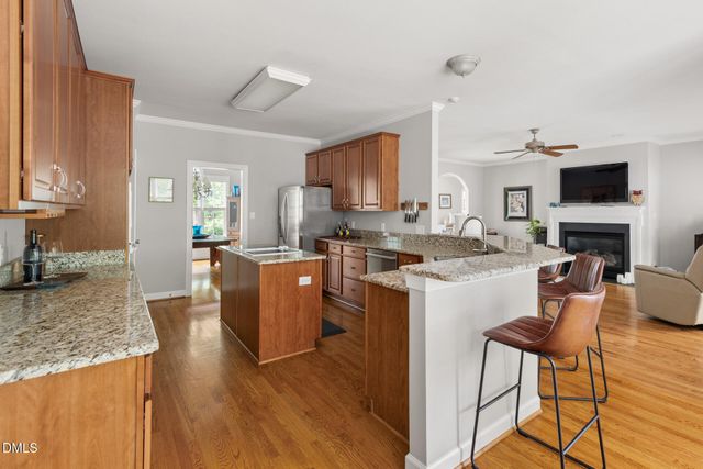 2901 Sunnystone Way, Raleigh, NC 27613