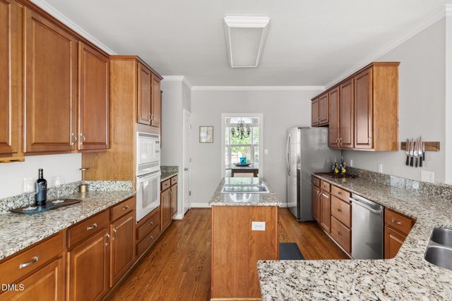 2901 Sunnystone Way, Raleigh, NC 27613