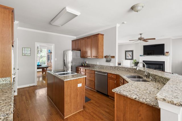 2901 Sunnystone Way, Raleigh, NC 27613