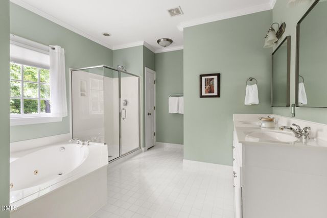 2901 Sunnystone Way, Raleigh, NC 27613