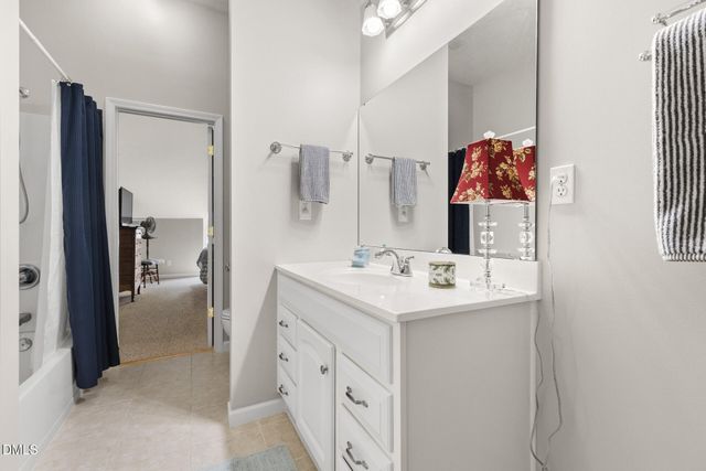 2901 Sunnystone Way, Raleigh, NC 27613