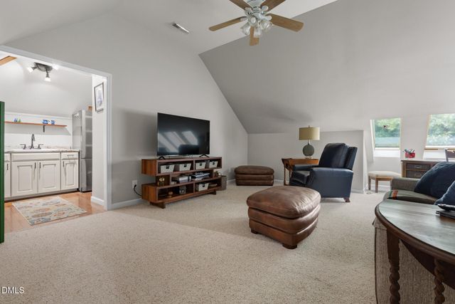 2901 Sunnystone Way, Raleigh, NC 27613