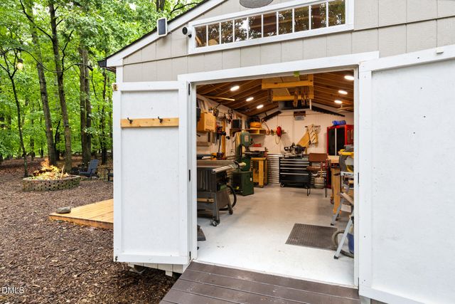 2901 Sunnystone Way, Raleigh, NC 27613