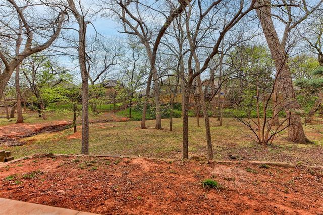2124 Turtle Creek Drive, Norman, OK 73071