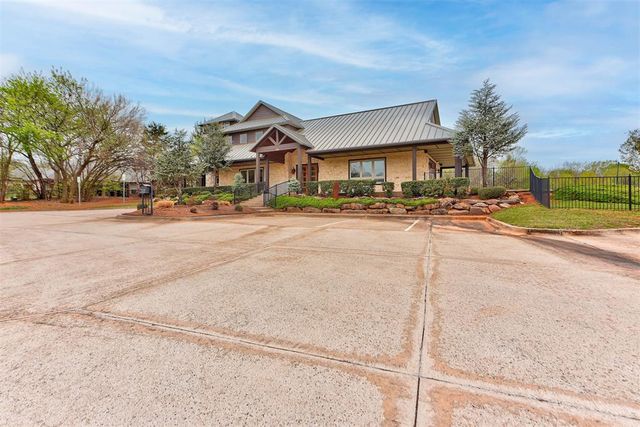 2124 Turtle Creek Drive, Norman, OK 73071