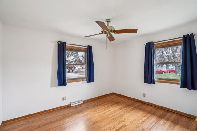 525 SW Westview Drive, Ankeny, IA 50023