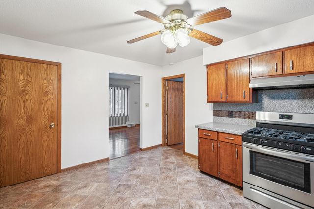 525 SW Westview Drive, Ankeny, IA 50023