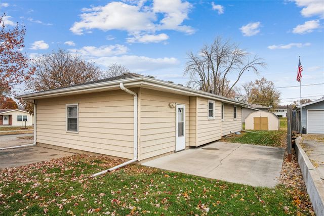 525 SW Westview Drive, Ankeny, IA 50023