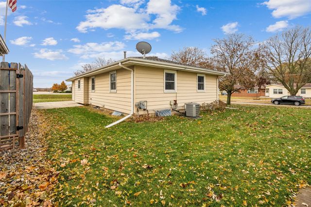 525 SW Westview Drive, Ankeny, IA 50023