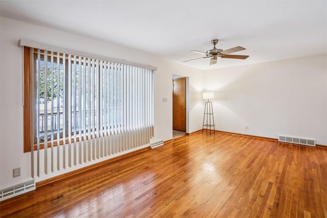 525 SW Westview Drive, Ankeny, IA 50023