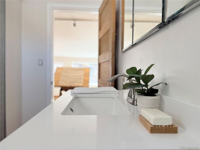 715 E 4th Avenue, Denver, CO 80203