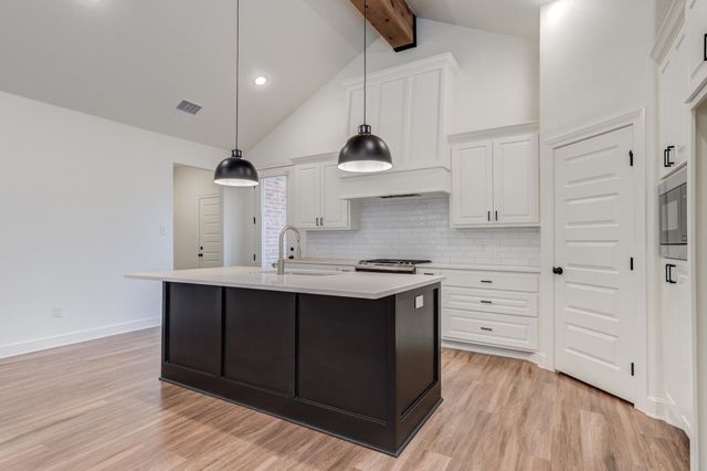 7609 52nd Street, Lubbock, TX 79407