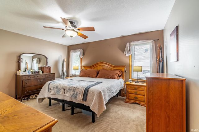 9613 Shellbrook Drive, Fort Wayne, IN 46835