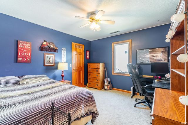 9613 Shellbrook Drive, Fort Wayne, IN 46835