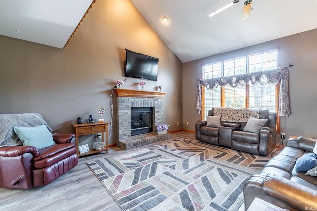 9613 Shellbrook Drive, Fort Wayne, IN 46835