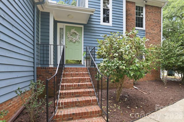 7038 Chelsea Day Lane, Tega Cay, SC 29708