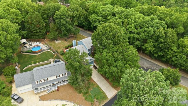 7038 Chelsea Day Lane, Tega Cay, SC 29708