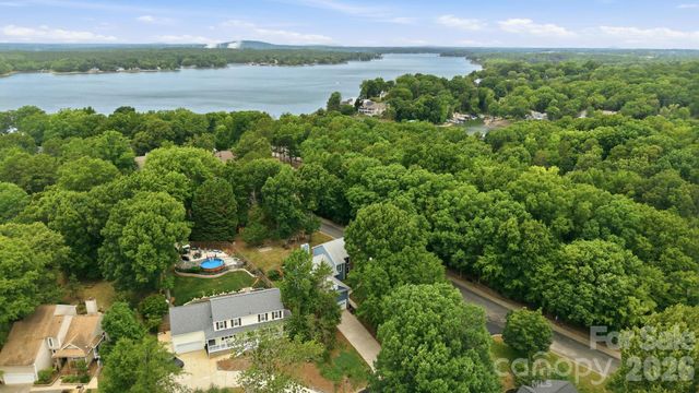 7038 Chelsea Day Lane, Tega Cay, SC 29708