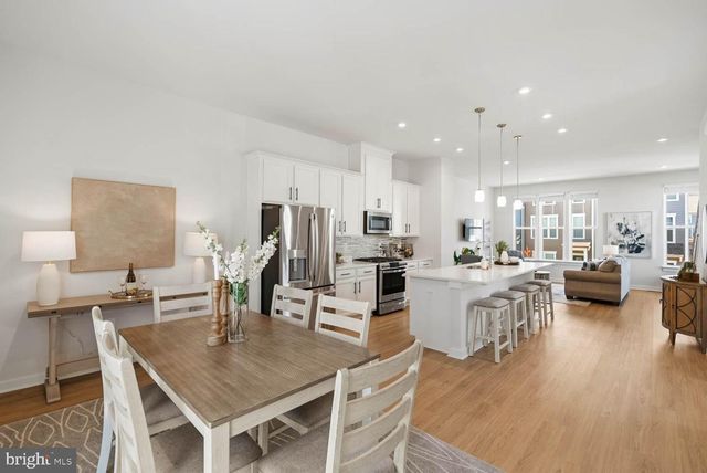 1601 GROVE CHESTNUT RD, Dumfries, VA 22026